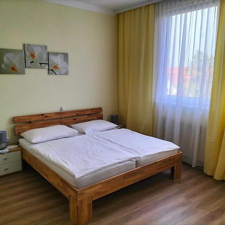 Pension Eder Bruck an der Leitha Exteriér fotografie